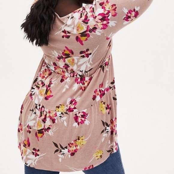 Torrid Floral Super Soft Plush Tiered Babydoll Tunic Top - Picture 3 of 12